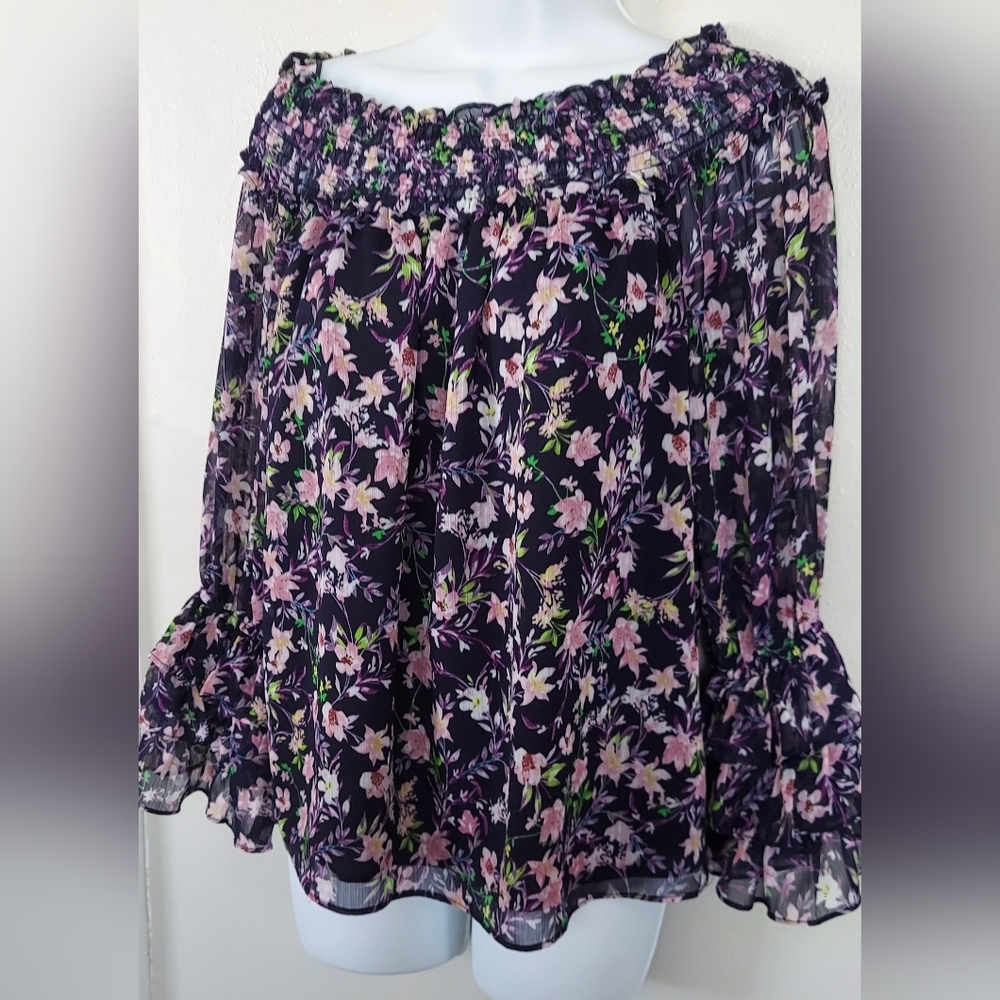 CeCe Floral Blouse with Ruffle Sleeves Navy Smocked Off Shoulders Linned Sz S